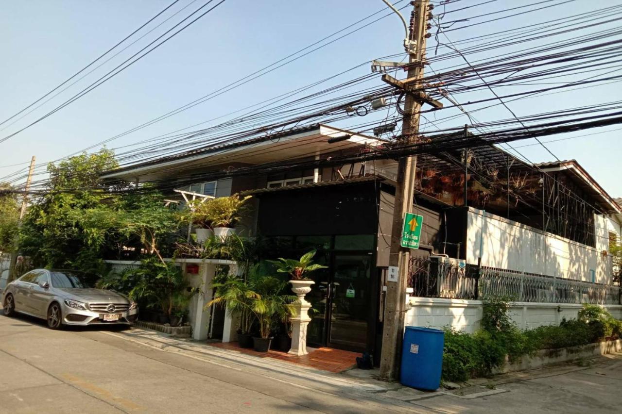 Oyo 857 42 Loft Hotel